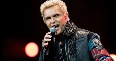 Billy Idol lanza «Still Dancing»